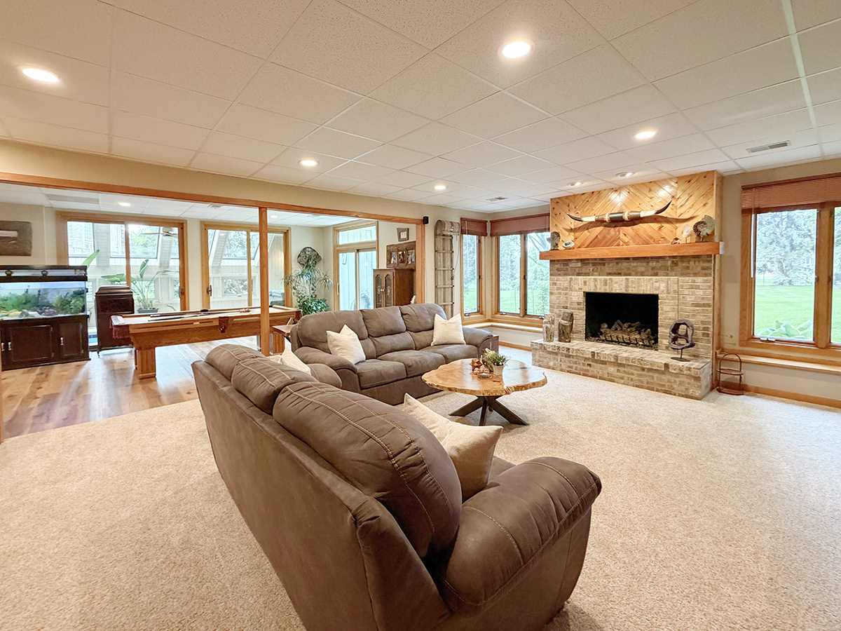 211 Ridge Lane Lake In The Hills, IL 60156 - Photo 52 of 63