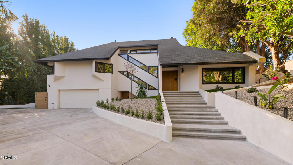 9617 Oak Pass Road Beverly Hills, CA 90210 - Photo 4 of 75 9617OakPassRoad-mls-13