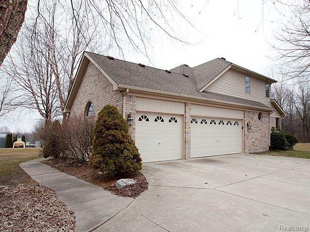 19500 Merriman Road Romulus, MI 48174 - Photo 18 of 25 3 Car Att Garage