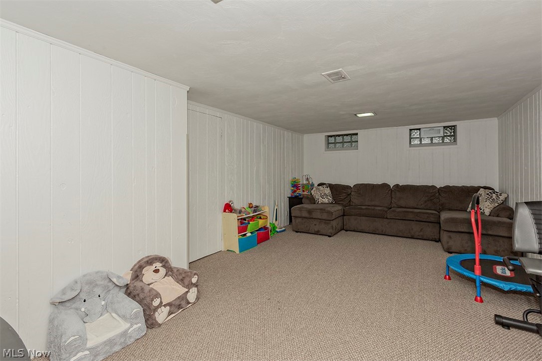 4952 Fairlawn Road Cleveland, OH 44124 - Photo 30 of 35 Gallery Image 30