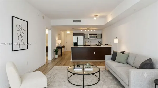 $3,000 | Quantum on the Bay, Miami, FL 33132