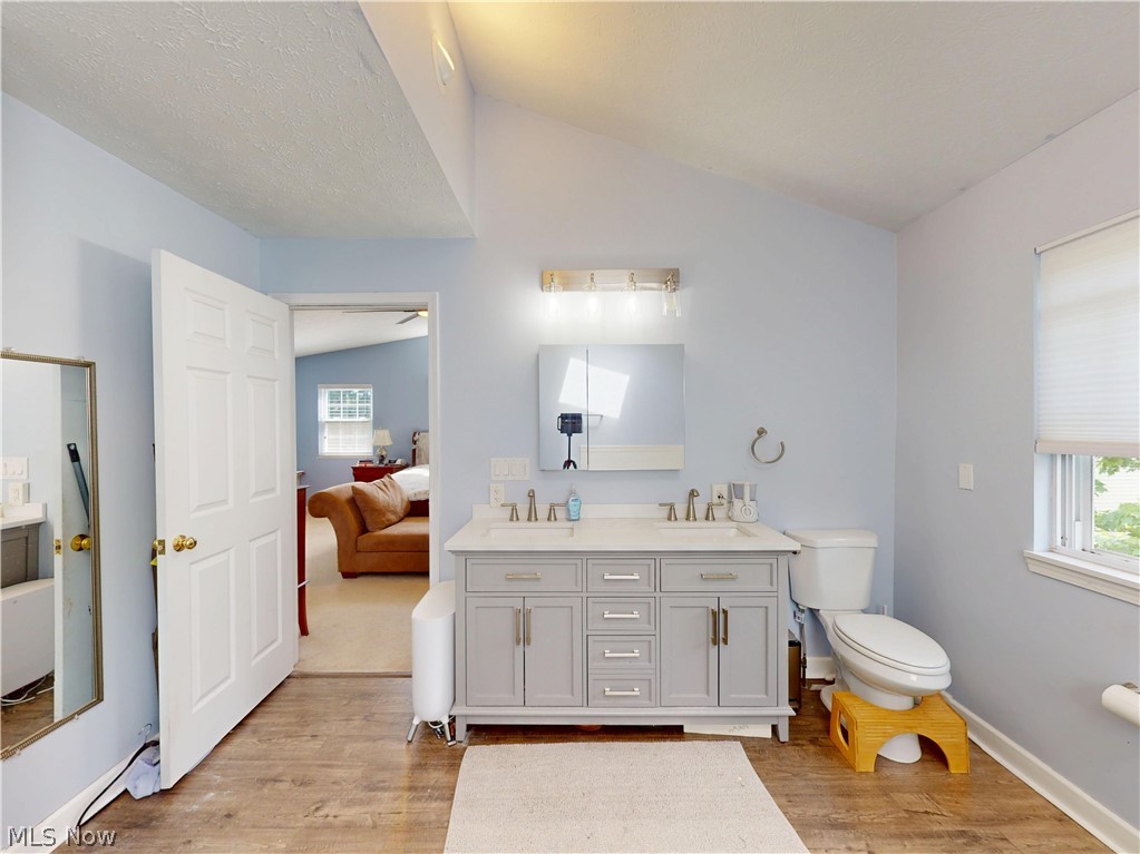 33430 Pettibone Road Solon, OH 44139 - Photo 29 of 37
