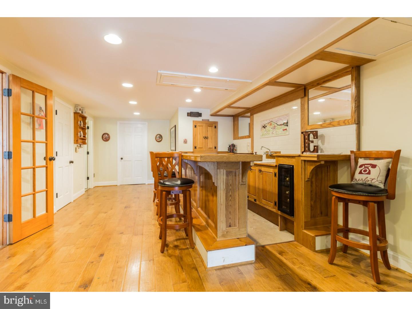 226 Bethel Road Spring City, PA 19475 - Photo 16 of 25 Wet Bar