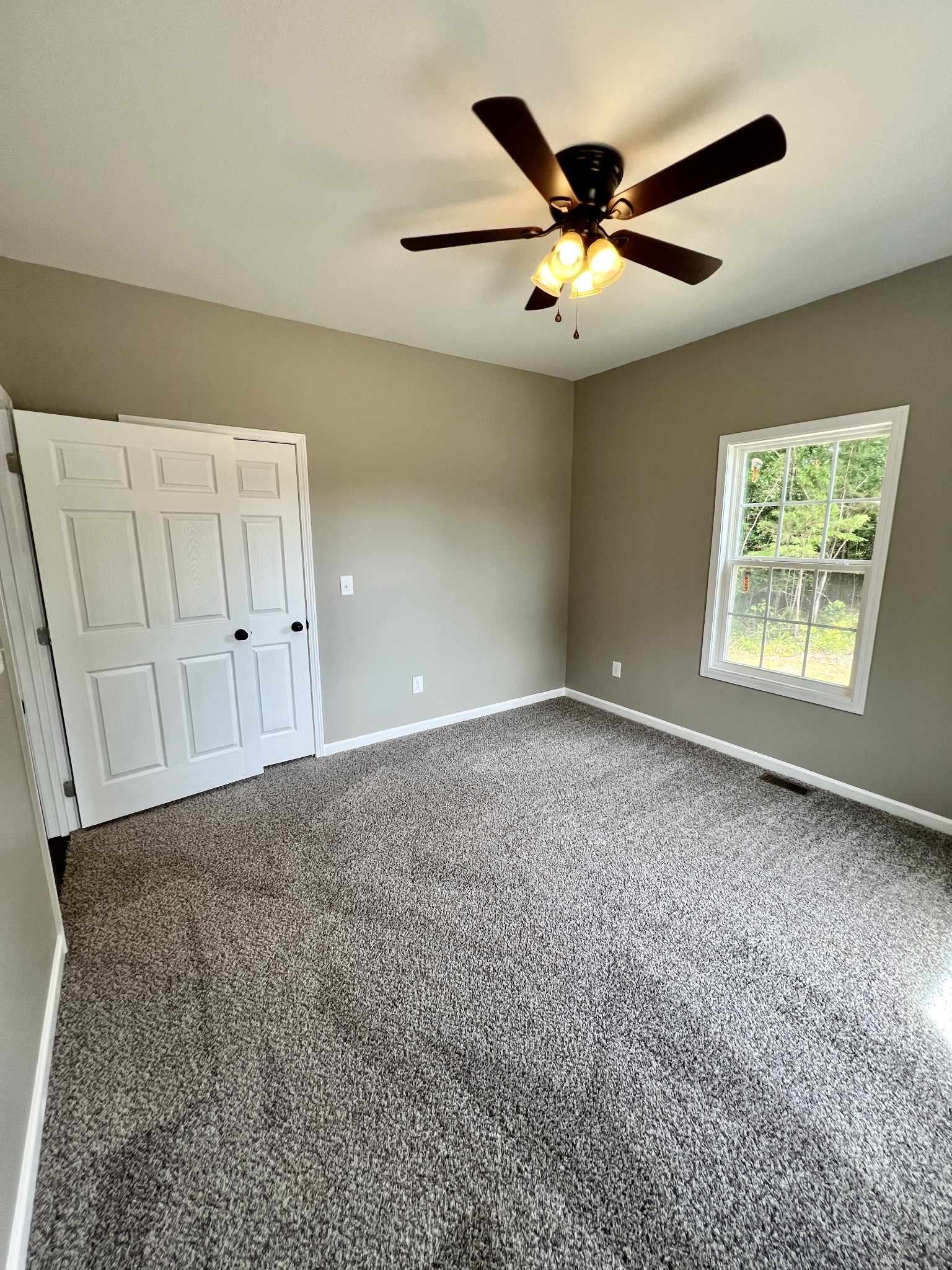 341 Back Bone Road Sparta, TN 38583 - Photo 13 of 21 en view of an empty room with a window
