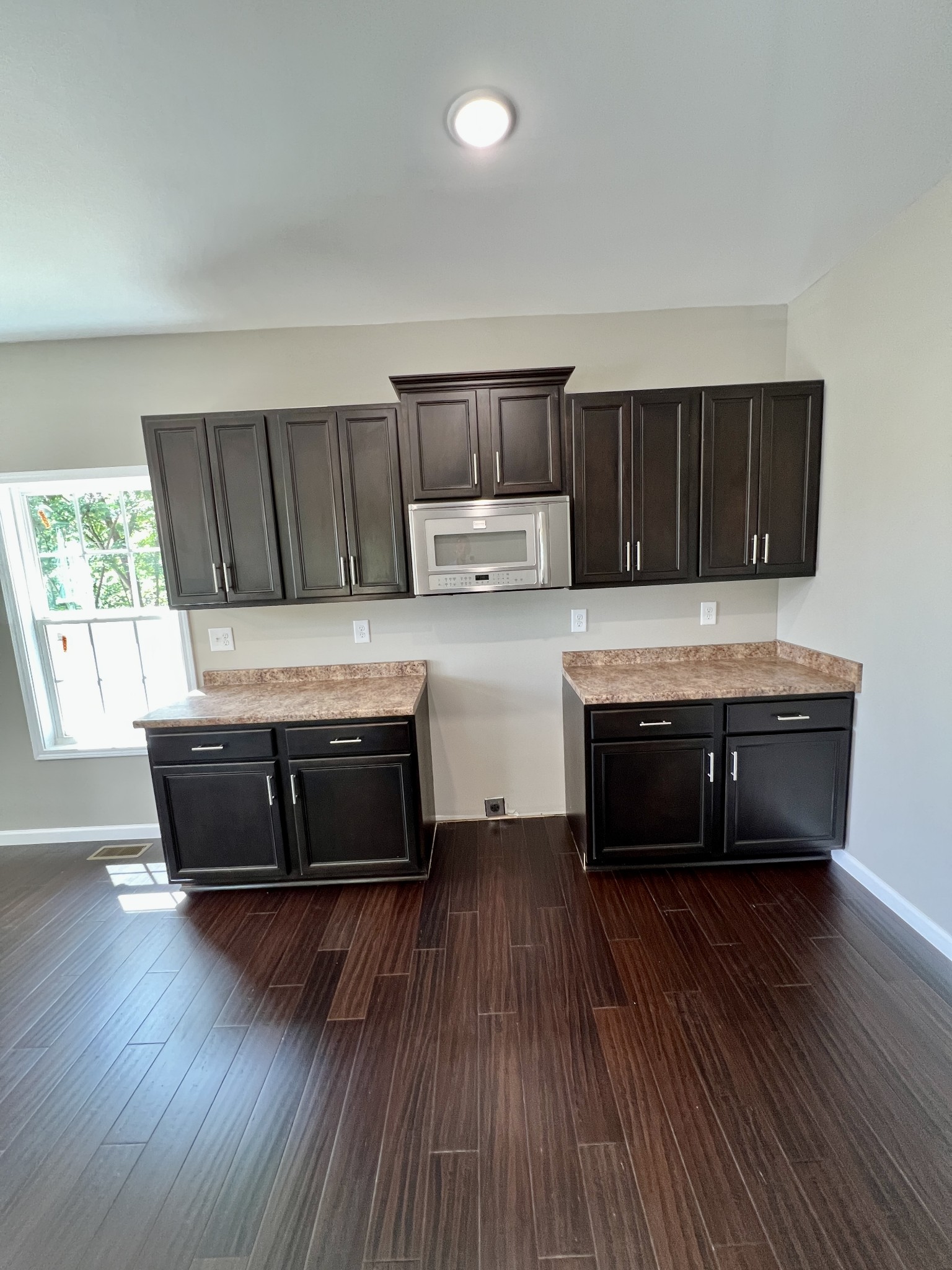 341 Back Bone Road Sparta, TN 38583 - Photo 8 of 21 a living room with stainless steel appliances kitchen island hardwood floor and a sink