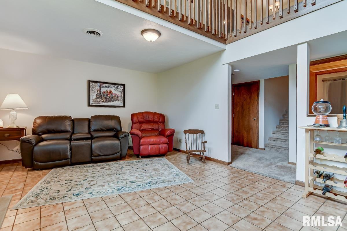 24613 Indian Point Avenue Athens, IL 62613 - Photo 40 of 50 Gallery Image 40