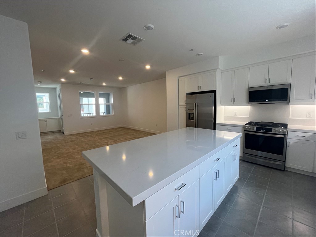 1872 Union, Unit 25 Anaheim, CA 92805 - Photo 34 of 41