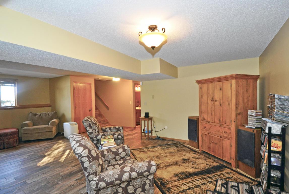 1146 33rd Street Northwest Rochester, MN 55901 - Photo 17 of 31