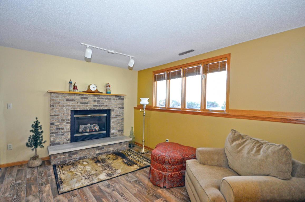 1146 33rd Street Northwest Rochester, MN 55901 - Photo 18 of 31