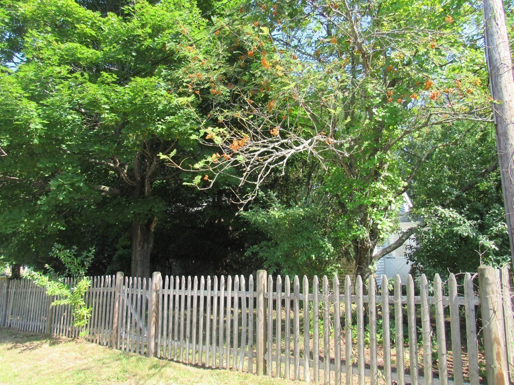 5 Capt Peter Simpson Road Millbury, MA 01527 - Photo 11 of 35 a view of a wooden fence