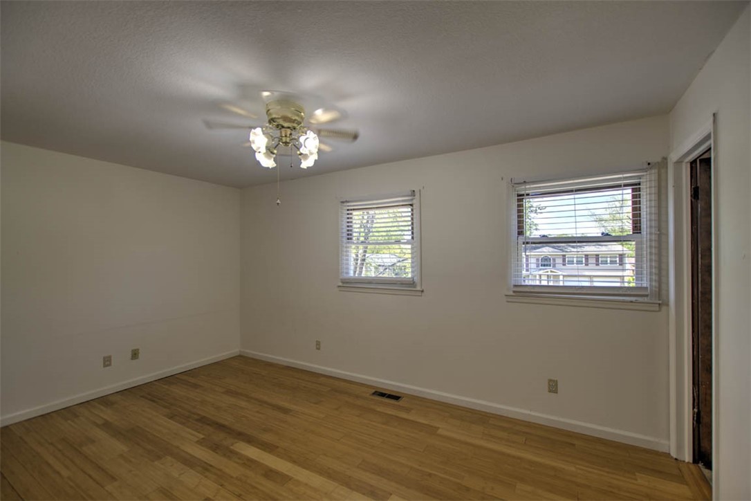 4636 Lawson Drive Decatur, IL 62526 - Photo 13 of 24