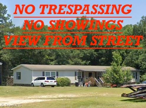 4396 Nc Highway Maxton, NC 28364 - Photo 2 of 4