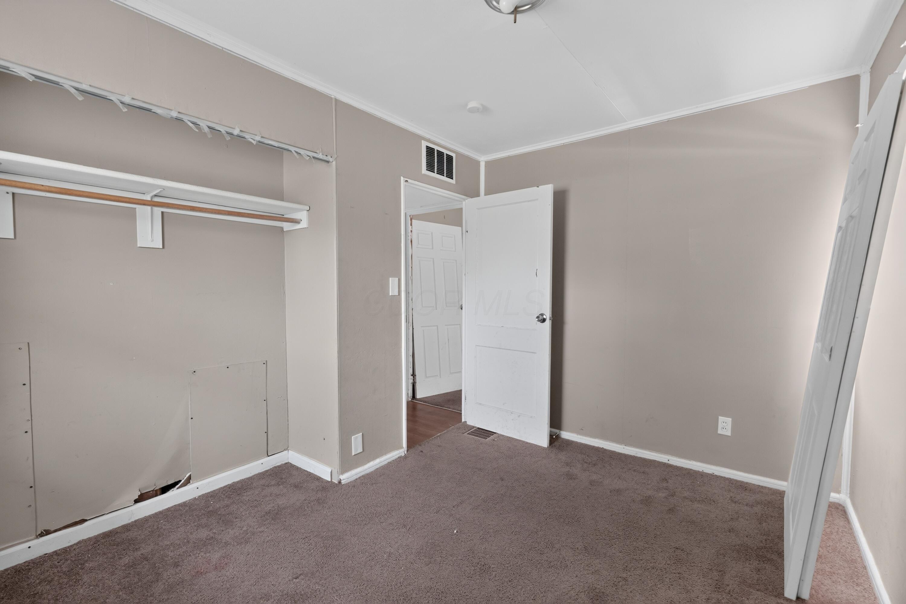 1170 South Hampton Road Columbus, OH 43227 - Photo 27 of 32 27_1170_S_Hampton_Rd-Bedroom-6699