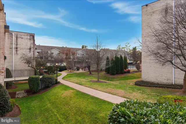 $349,895 | 10860-10864 Bucknell Drive, Unit 301, Silver Spring, MD 20902