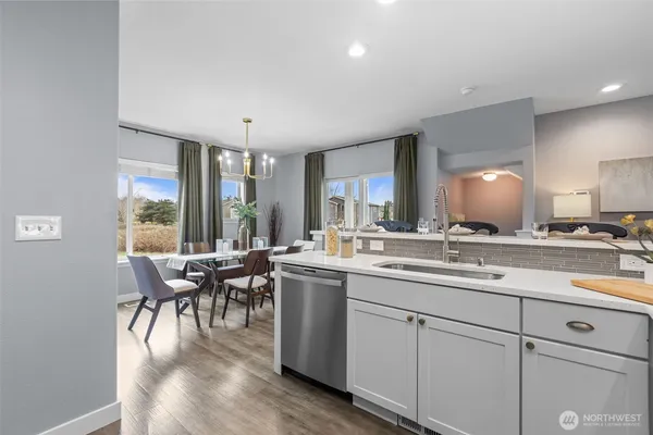 $428,950 | 5234 35th Street East, Fife, WA 98424