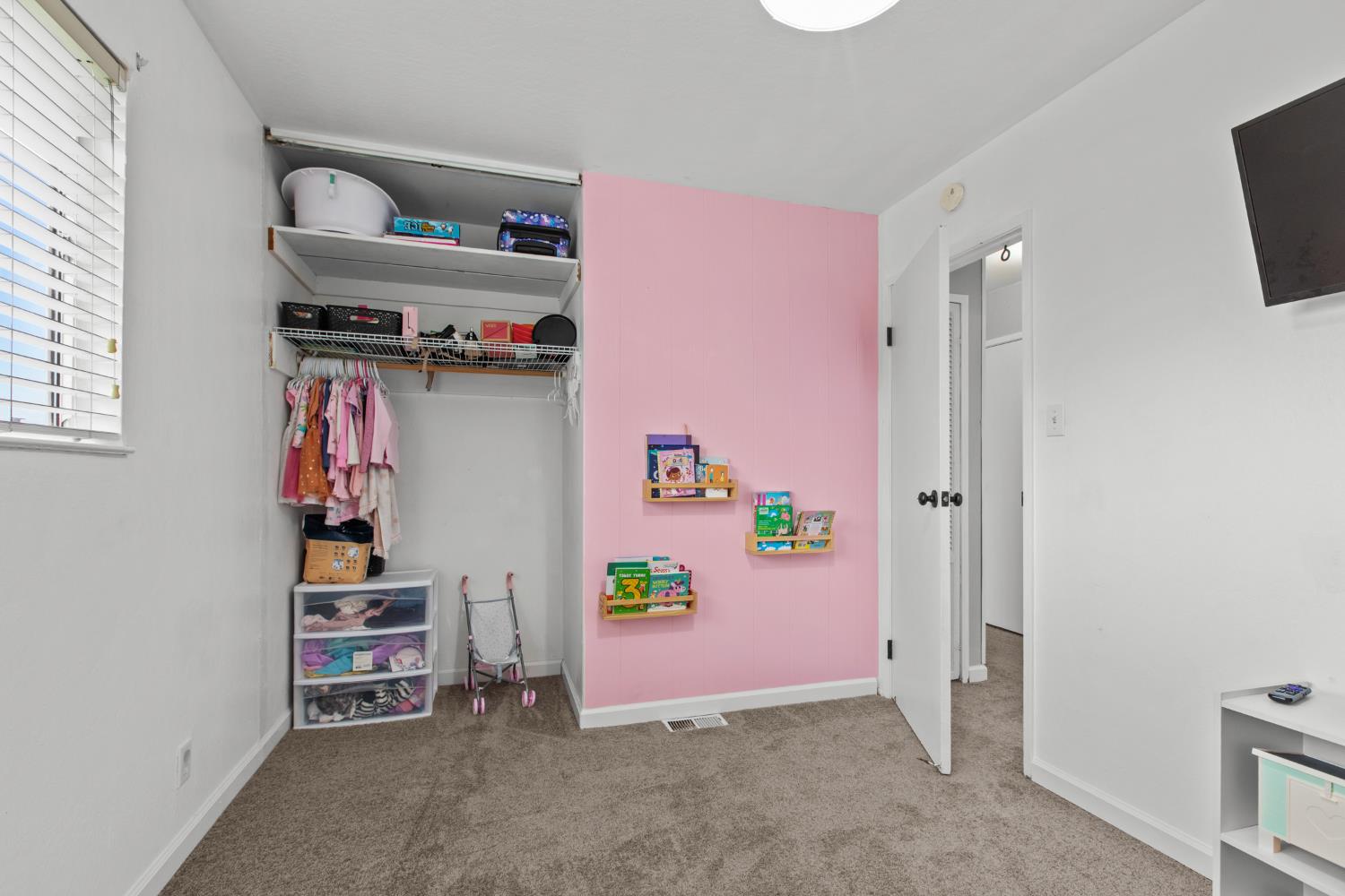 10414 Reymouth Avenue Rancho Cordova, CA 95670 - Photo 16 of 33