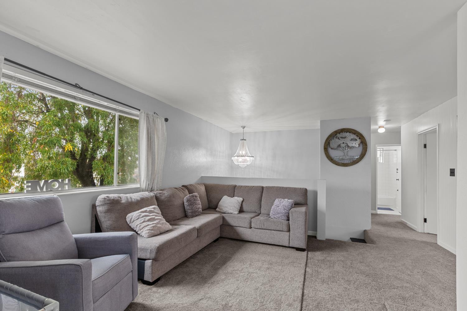 10414 Reymouth Avenue Rancho Cordova, CA 95670 - Photo 6 of 33