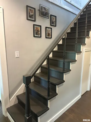 $238,000 | 407 West Water Street, Pinckneyville, IL 62274