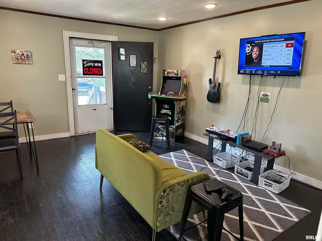 $238,000 | 407 West Water Street, Pinckneyville, IL 62274