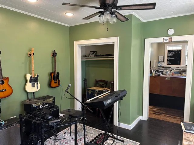 $238,000 | 407 West Water Street, Pinckneyville, IL 62274