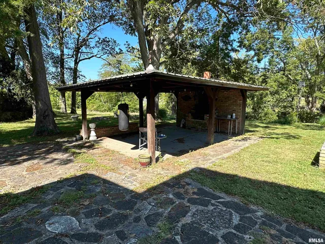 $238,000 | 407 West Water Street, Pinckneyville, IL 62274