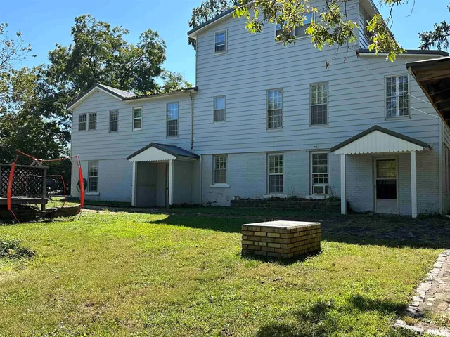 $238,000 | 407 West Water Street, Pinckneyville, IL 62274