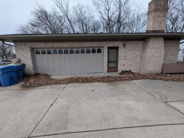 $440,000 | 11235 Common Road, Warren, MI 48093