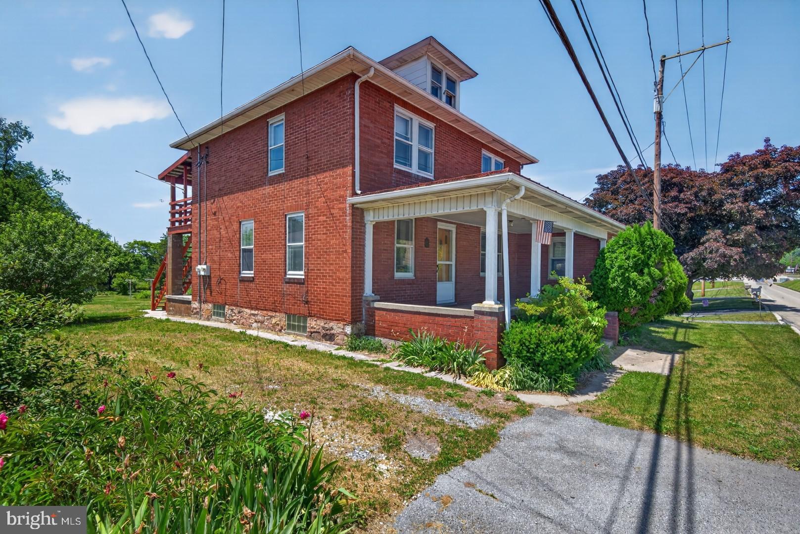 940 Peters Mountain Road Dauphin, PA 17018 - Photo 3 of 44
