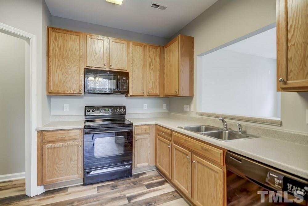 8502 Arboles Court Raleigh, NC 27613 - Photo 8 of 15 Gallery Image 8