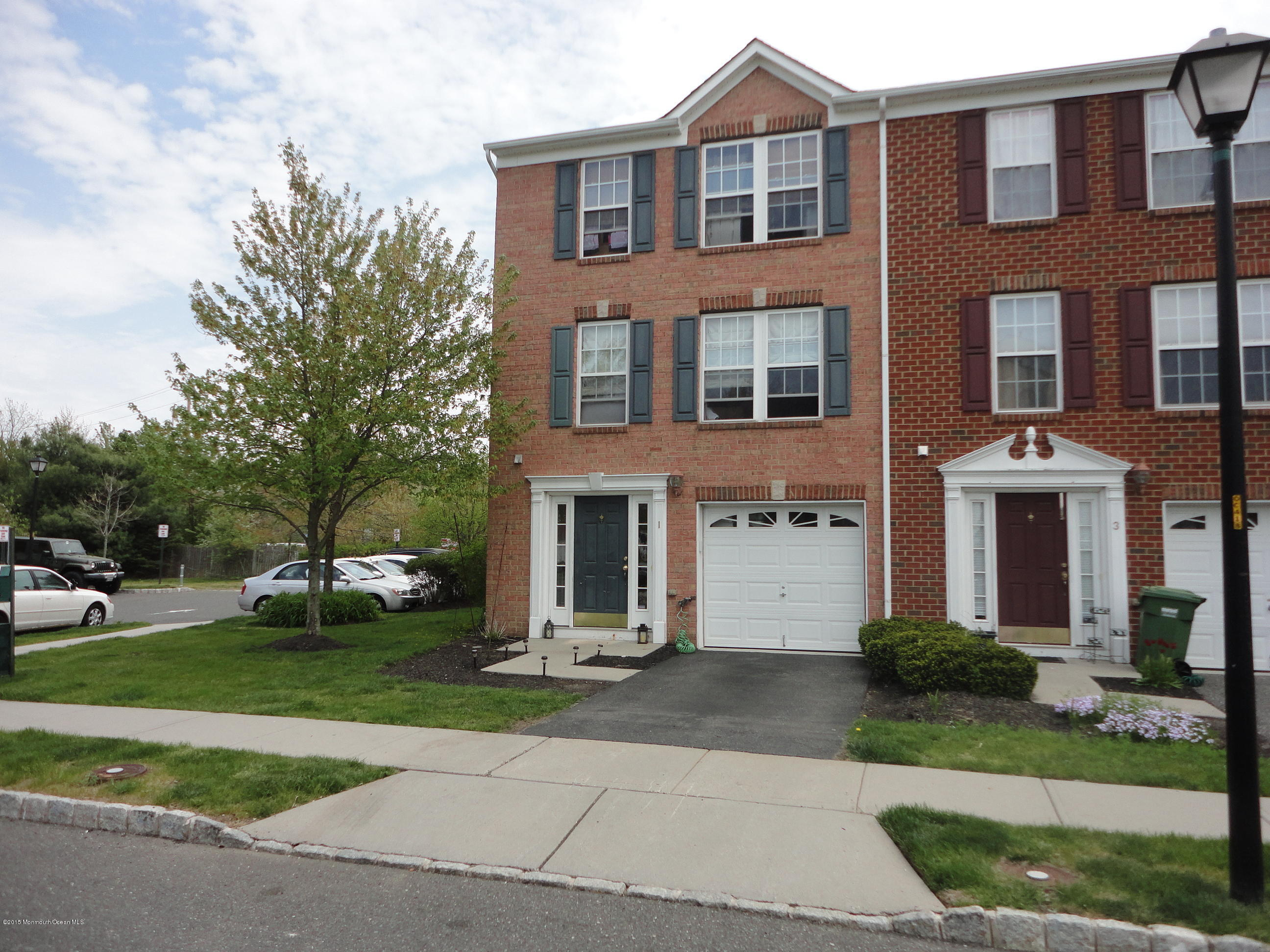 1 Saxton Road, Unit 64 Farmingdale, NJ 07727 - Photo 1 of 32 End Unit (Extra Parking)