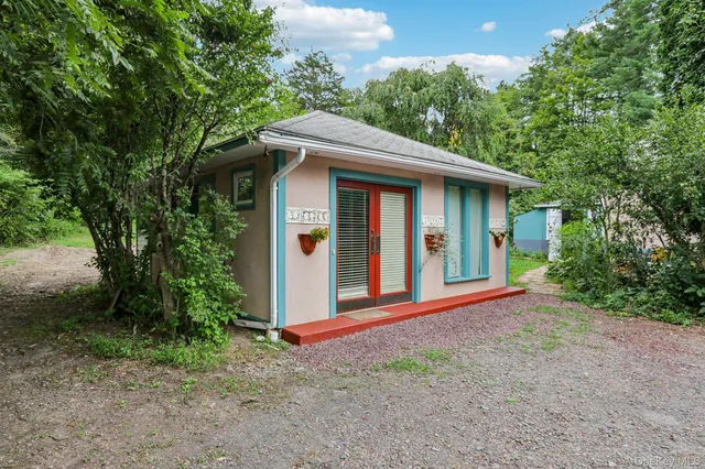 $489,000 | 4320 United States Rte 209, Stone Ridge, NY 12484