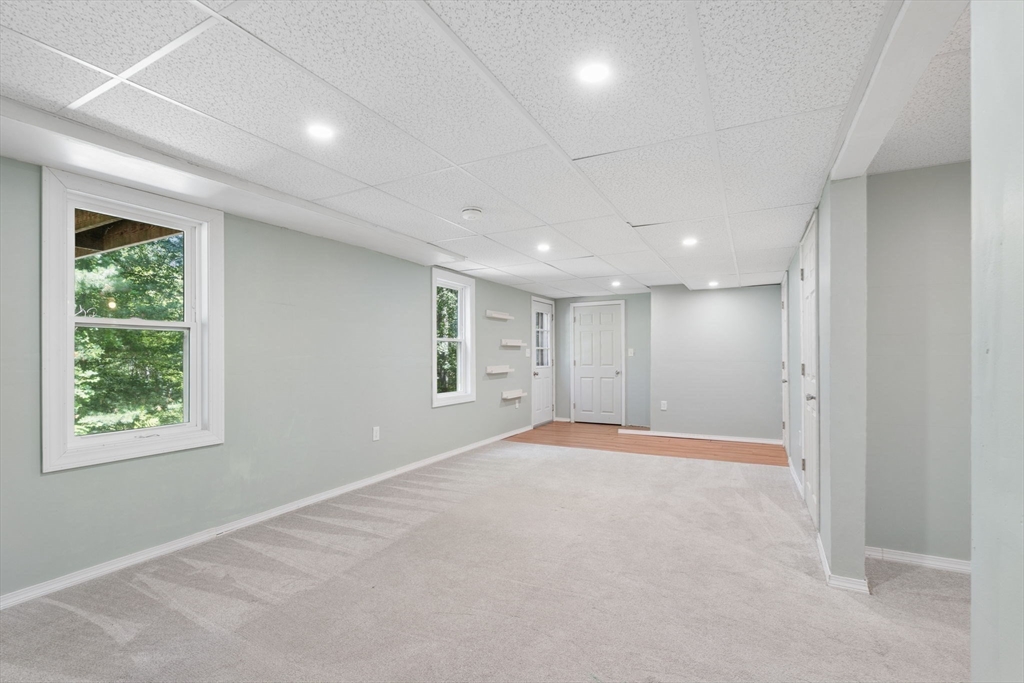 15 Pine Grove Road Westford, MA 01886 - Photo 28 of 41
