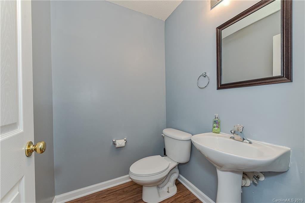 10620 Broken Branch Road Charlotte, NC 28213 - Photo 19 of 40 Gallery Image 19