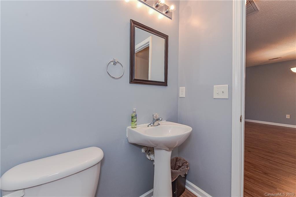 10620 Broken Branch Road Charlotte, NC 28213 - Photo 20 of 40 Gallery Image 20
