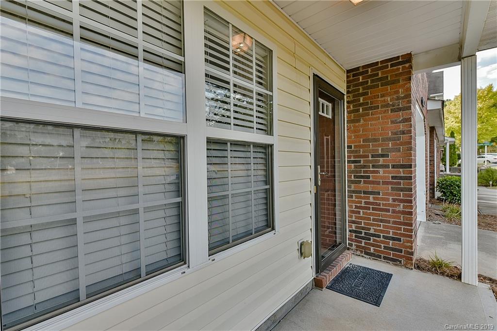 10620 Broken Branch Road Charlotte, NC 28213 - Photo 4 of 40 Gallery Image 4
