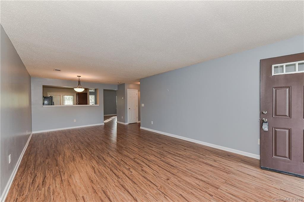 10620 Broken Branch Road Charlotte, NC 28213 - Photo 8 of 40 Gallery Image 8