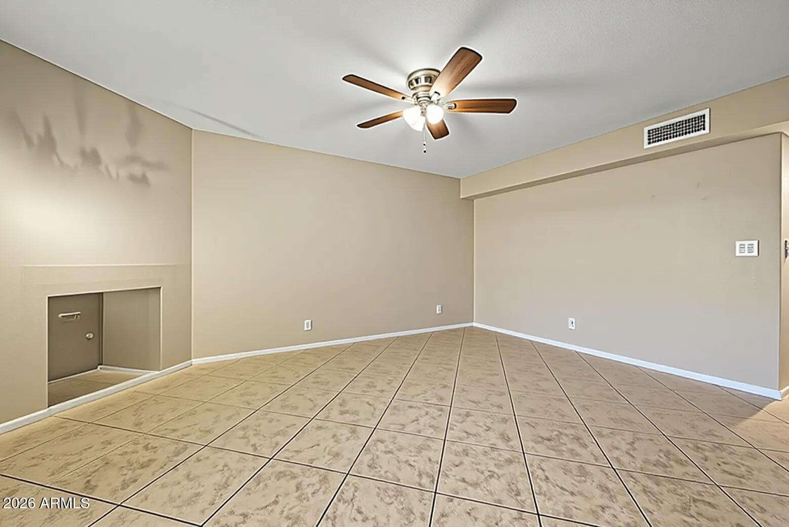 6262 East Brown Road, Unit 29 Mesa, AZ 85205 - Photo 8 of 59 Empty living room 2