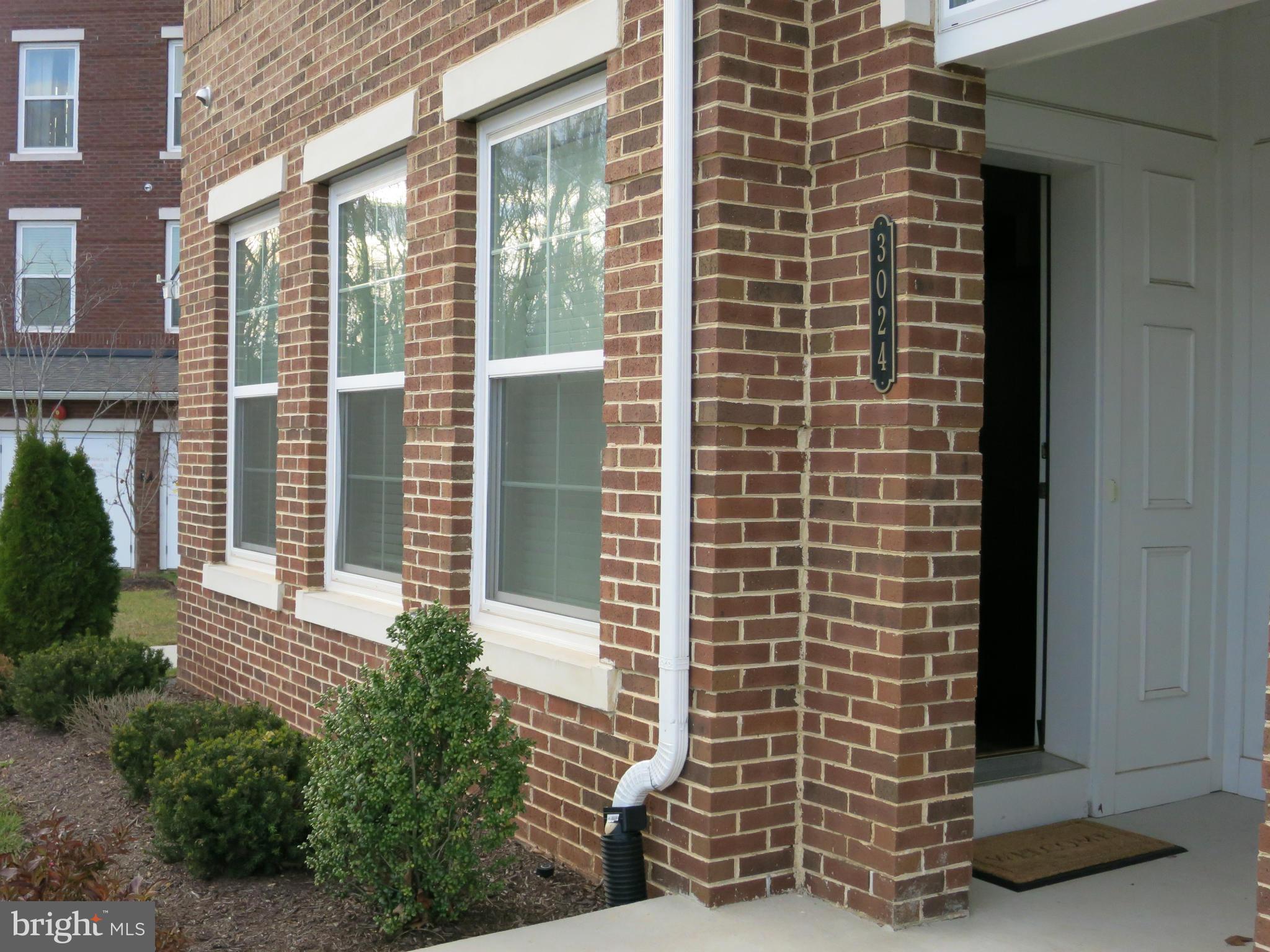 3024 Rittenhouse Circle, Unit 37 Fairfax, VA 22031 - Photo 3 of 27 Exterior (Front)