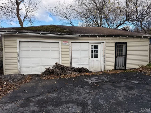 $98,900 | 147 East Matson Avenue, Syracuse, NY 13205
