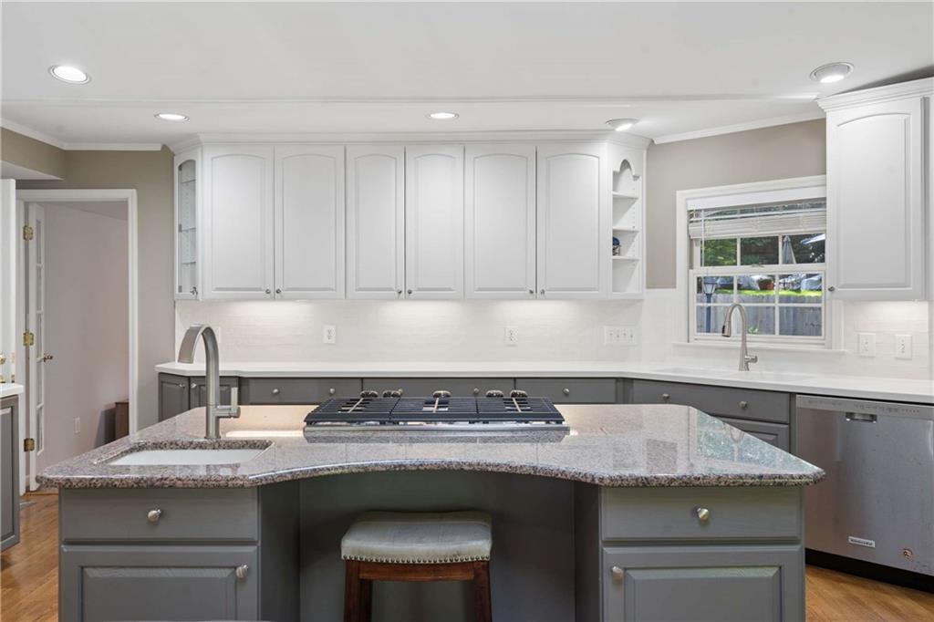 3265 Henderson Creek Road Atlanta, GA 30341 - Photo 14 of 42