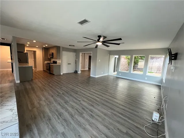 $3,600 | 3140 Hebard Drive, Las Vegas, NV 89121