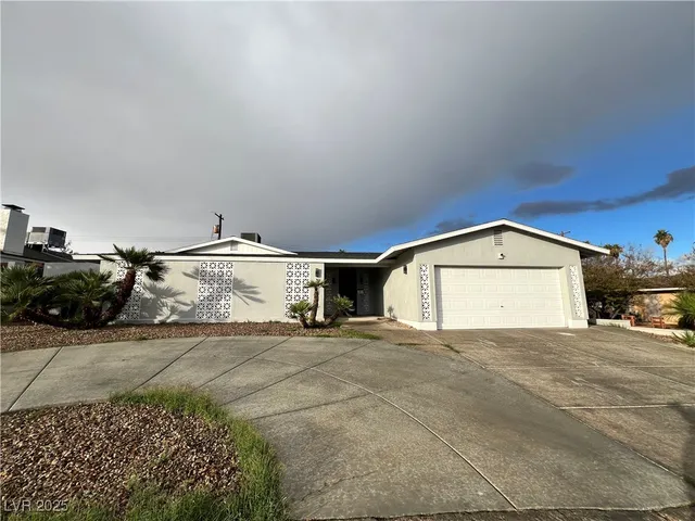 $3,600 | 3140 Hebard Drive, Las Vegas, NV 89121