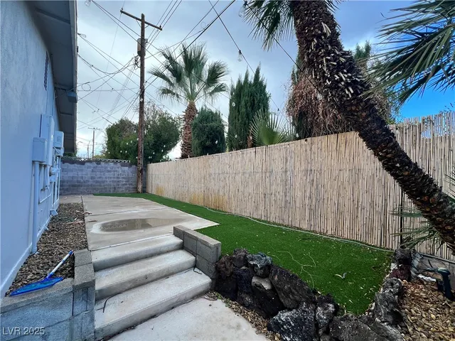 $3,600 | 3140 Hebard Drive, Las Vegas, NV 89121