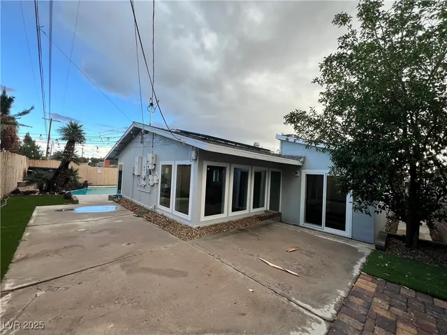 $3,600 | 3140 Hebard Drive, Las Vegas, NV 89121