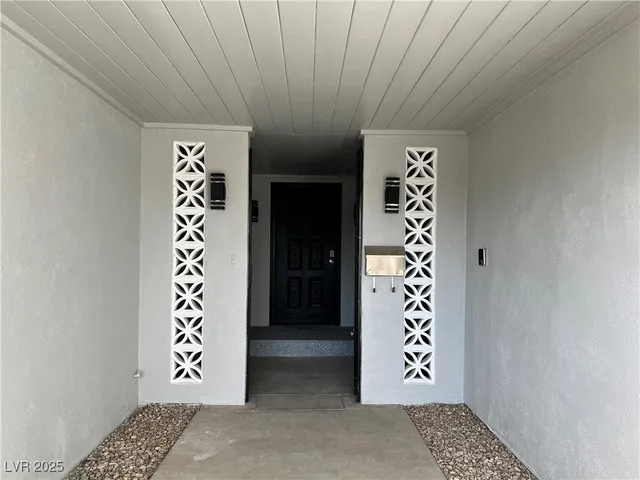 $3,600 | 3140 Hebard Drive, Las Vegas, NV 89121