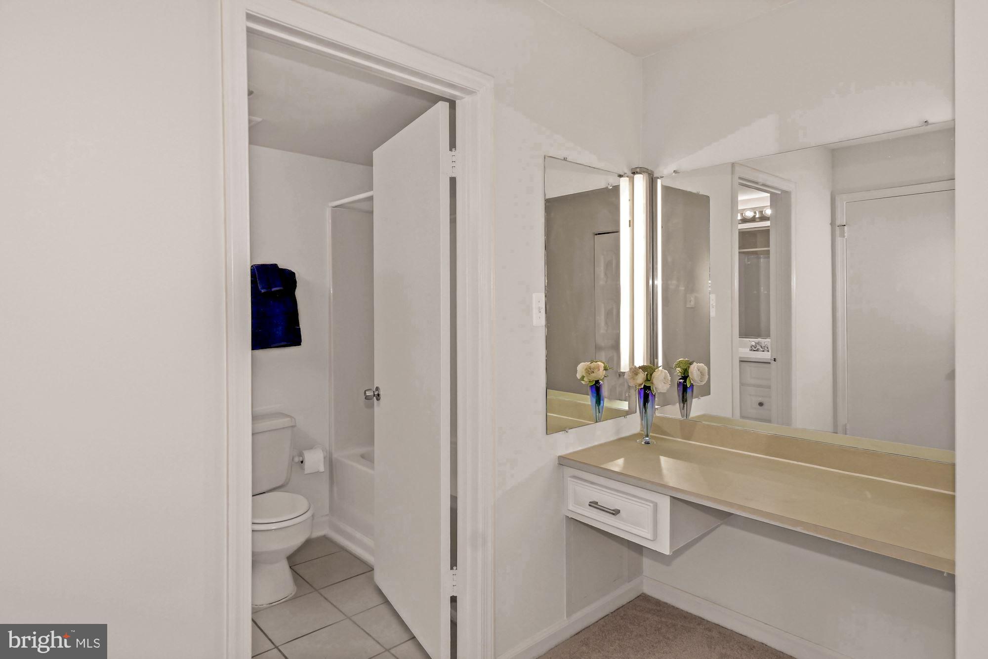 140 Georgetown Road, Unit 11 Annapolis, MD 21403 - Photo 26 of 42 Dressing Area
