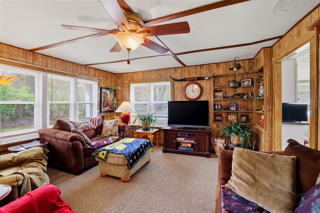 10109 Wise Road Greenville, MI 48838 - Photo 19 of 40