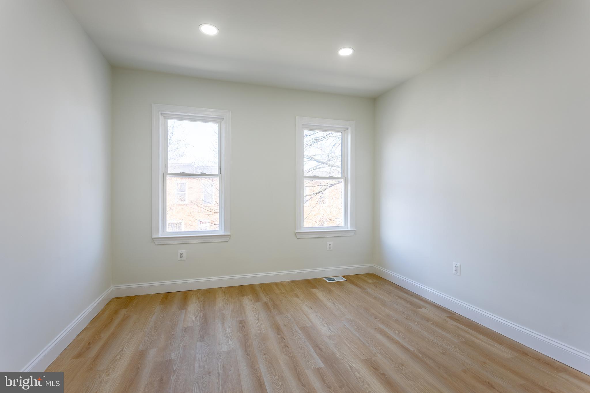 321 South Macon Street Baltimore, MD 21224 - Photo 18 of 44