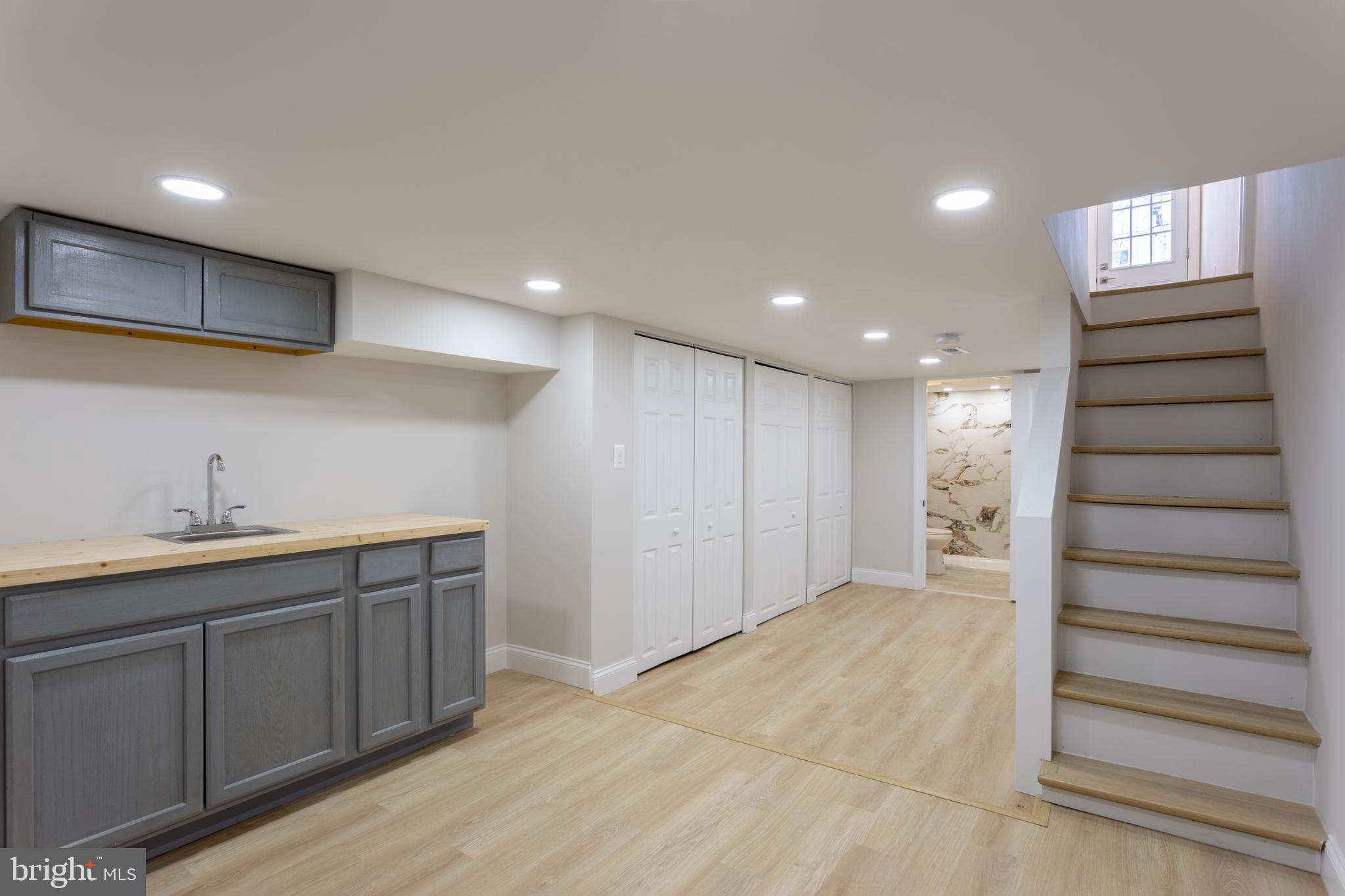 321 South Macon Street Baltimore, MD 21224 - Photo 22 of 44