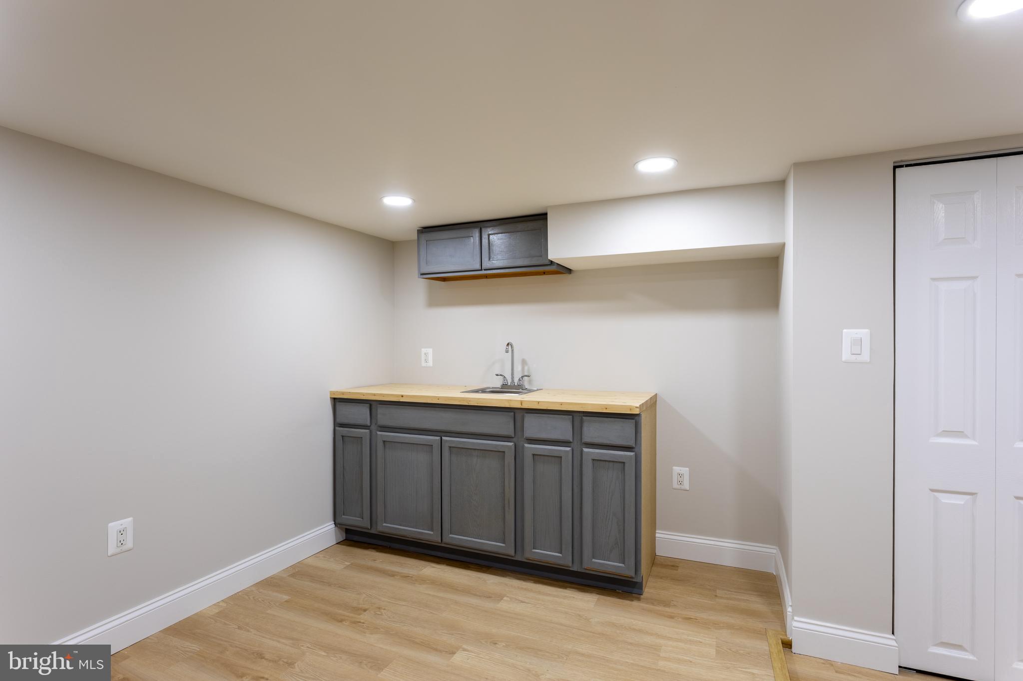 321 South Macon Street Baltimore, MD 21224 - Photo 27 of 44